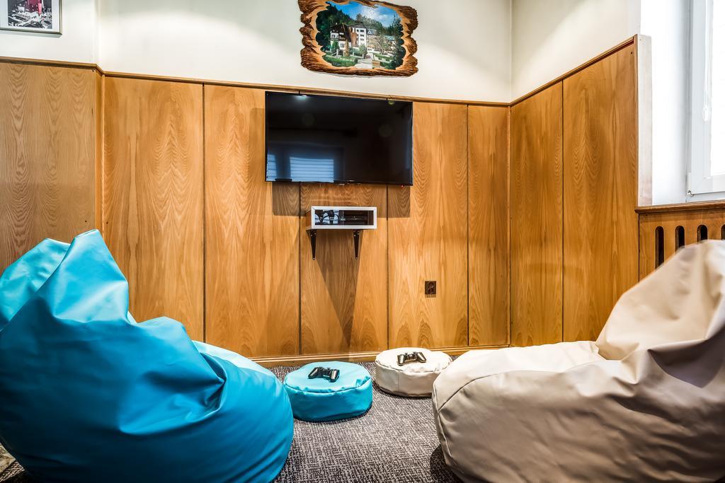 Hotel Konradowka Wellness & Spa - 300 Metrow Do Centrum คาร์ปัตซ์ ภายนอก รูปภาพ
